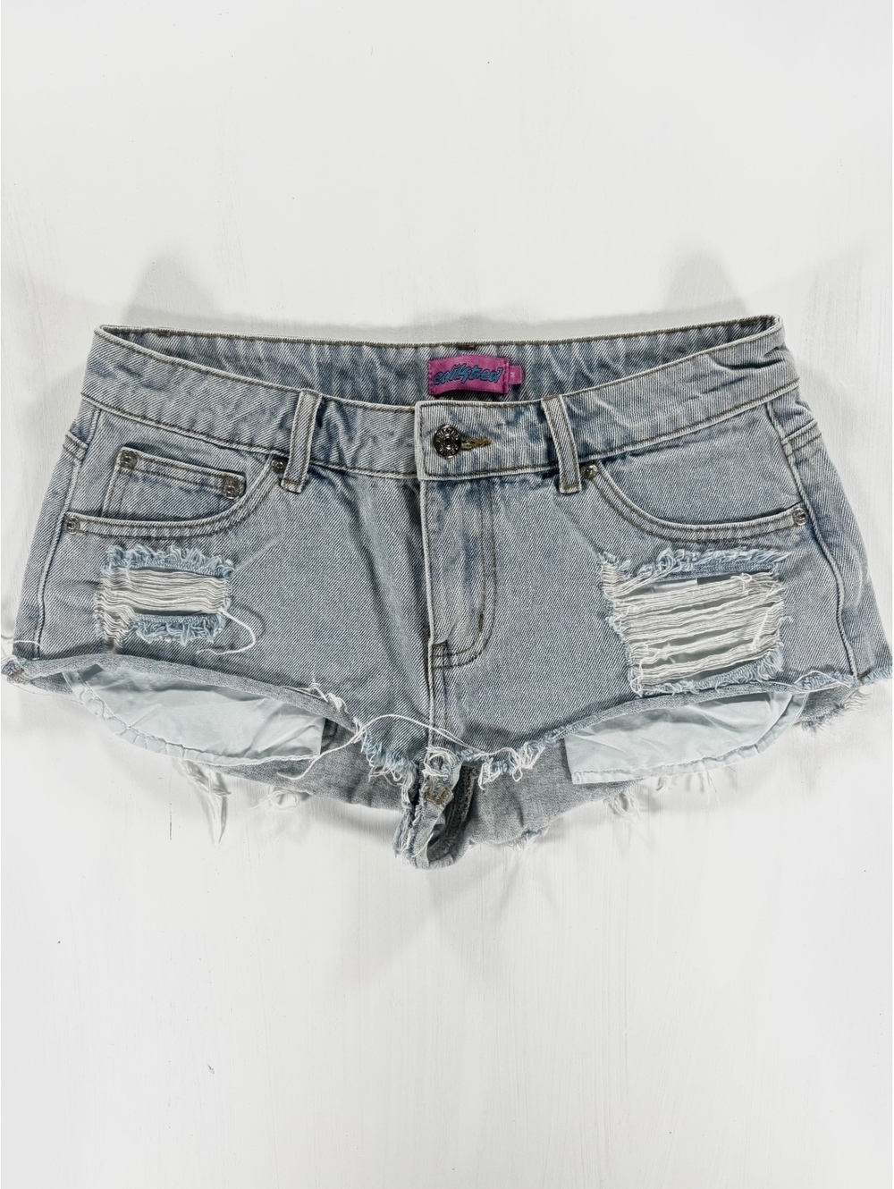 Edikted Light Wash Distressed Cutoff Denim Shorts Size M
